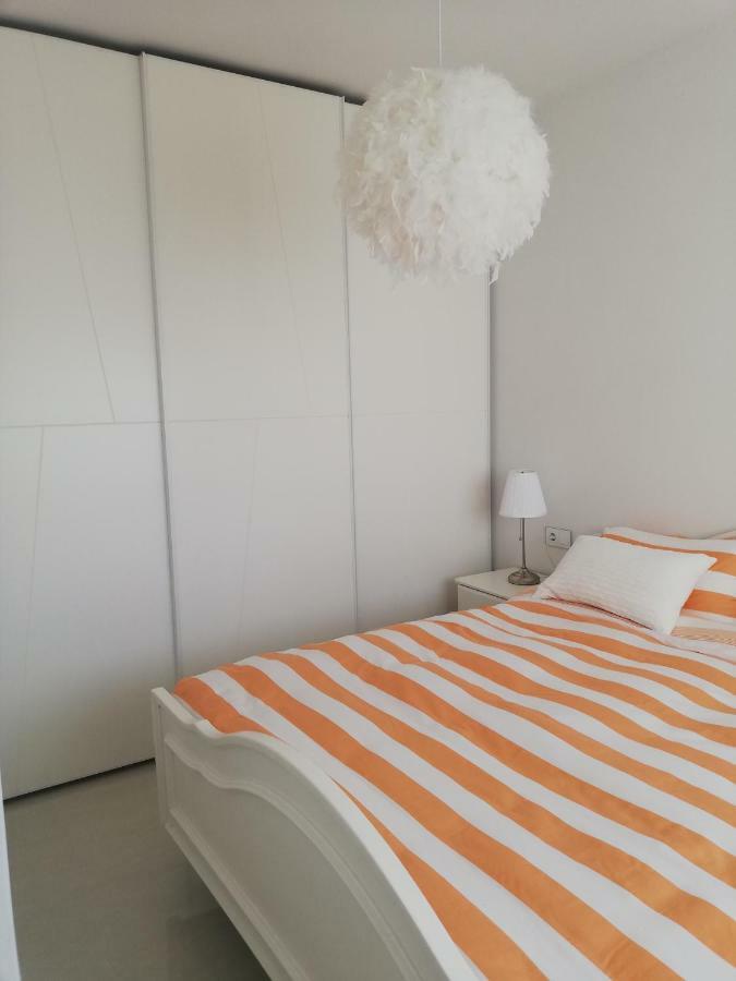 Amay 880 Nr 38 Torrevieja Bagian luar foto
